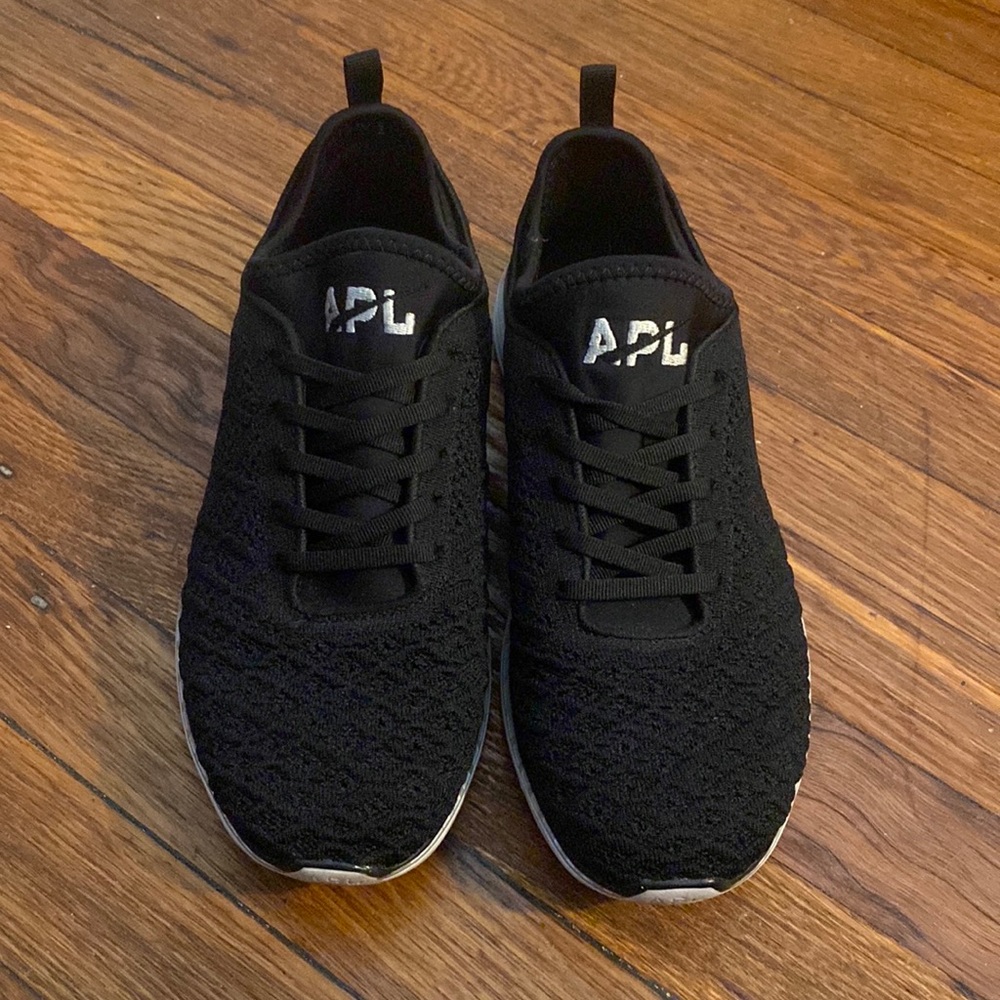 APL shoes